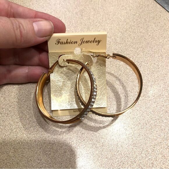 Fashion Jewelry Gold Rhinestone Hoop Earrings (A)12 - Picture 6 of 6